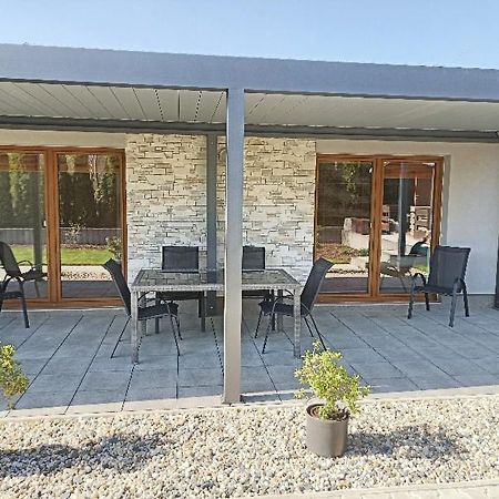 Ubytování U Vrbičky - blízko Prahy Unhost Exterior foto